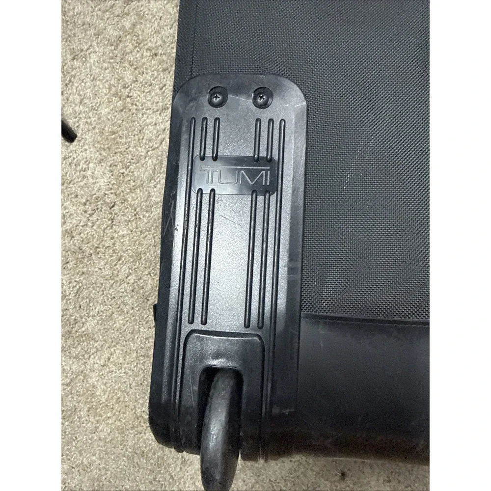 TUMI 2231D3 Wheeled Folding 3 Way Garment Bag Nylon 24x14x20 Black EXCELLENT‎